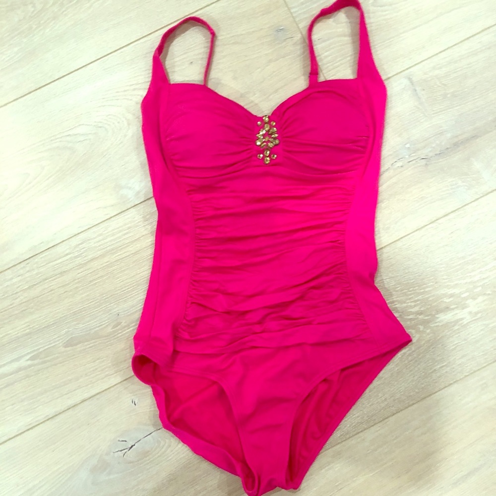 Swim suit
